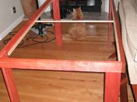 Stół z podświetleniem LED do jadalni.