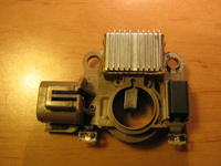 Mazda 323 regulator napięcia.