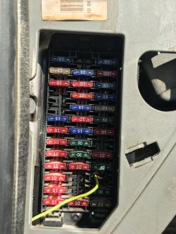 Trafic 2.0 benzyna/LPG nie wchodzi na obroty oraz braki w zasilaniu.