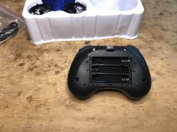 Dron za stówę z Chin? Czy się do czegoś nadaje? Eachine E008 Mini