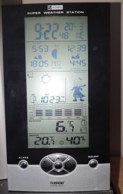 Stacja pogodowa (temperatura+wilgotność) RF z trzema czujnikami - EN8822-D