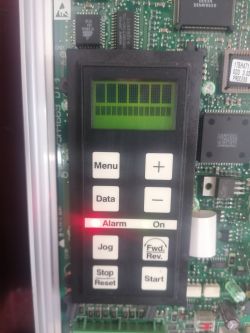 Awaria falownika Danfoss 3004 - wyświetlacz nie wyświetla błędów