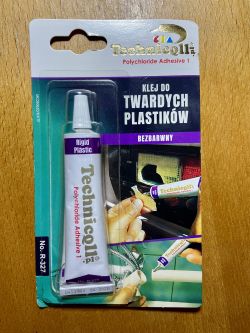 Packaging of Technicqll adhesive for hard plastics