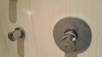Kludi New Waves 57 Thermostatic Shower Mixer: Lukewarm Water after Cooperative Reduced CW Temp Kludi New Waves 57 Thermostatic Shower Mixer: Lukewarm Water after Cooperative Reduced CW Temp