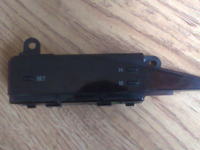 Jak podłączyć zegar samochodowy z wtyczkami B-ACC i E-ILL?