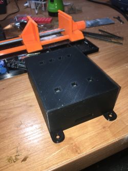 Zaawansowane sterowanie oświetleniem w salonie