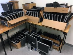 [Sprzedam] ~60 sztuk monitorów LCD 17" + kilka 15"