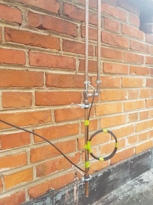 Antena J-pole nie działa tak jak powinna z Baofeng Antena J-pole nie działa tak jak powinna z Baofeng