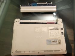 Acer Aspire One Happy nie ładuje się i nie włącza - jak naprawić bez wyjęcia baterii?
