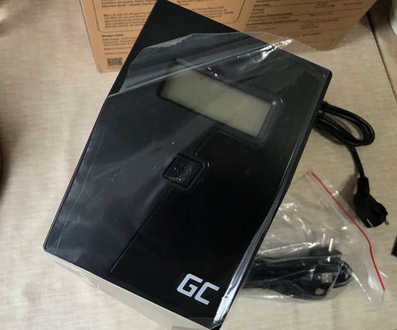 Minitest: the cheapest UPS to maintain your computer after a power loss, thermal imaging, overheatin