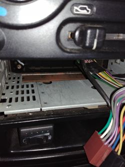 Daewoo Lanos 1.5 16V 2001 - Brak iskry po montażu systemu audio