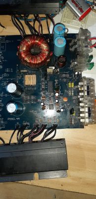 A/D/S P550.4A - nie symetryczne zasilanie końcówek mocy