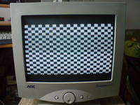 Wyświetlenie 1600x1200 na 15-calowym monitorze CRT Wyświetlenie 1600x1200 na 15-calowym monitorze CRT