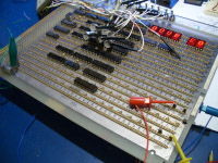 CPU zbudowany na układach logicznych