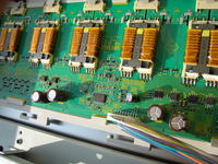 Eizo FlexScan S2431W - czy wymiana kondensatorów rozwiąże problem z matrycą?