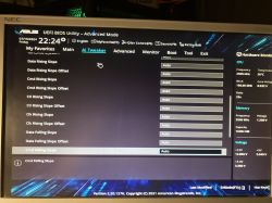 Ekran narzędzia ASUS UEFI BIOS Utility w trybie zaawansowanym.