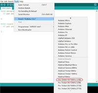 Zegar biurkowy w stylu Space Invaders