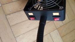 Pochłaniacz oparów lutowniczych z pod¶wietleniem LED Pochłaniacz oparów lutowniczych z pod¶wietleniem LED