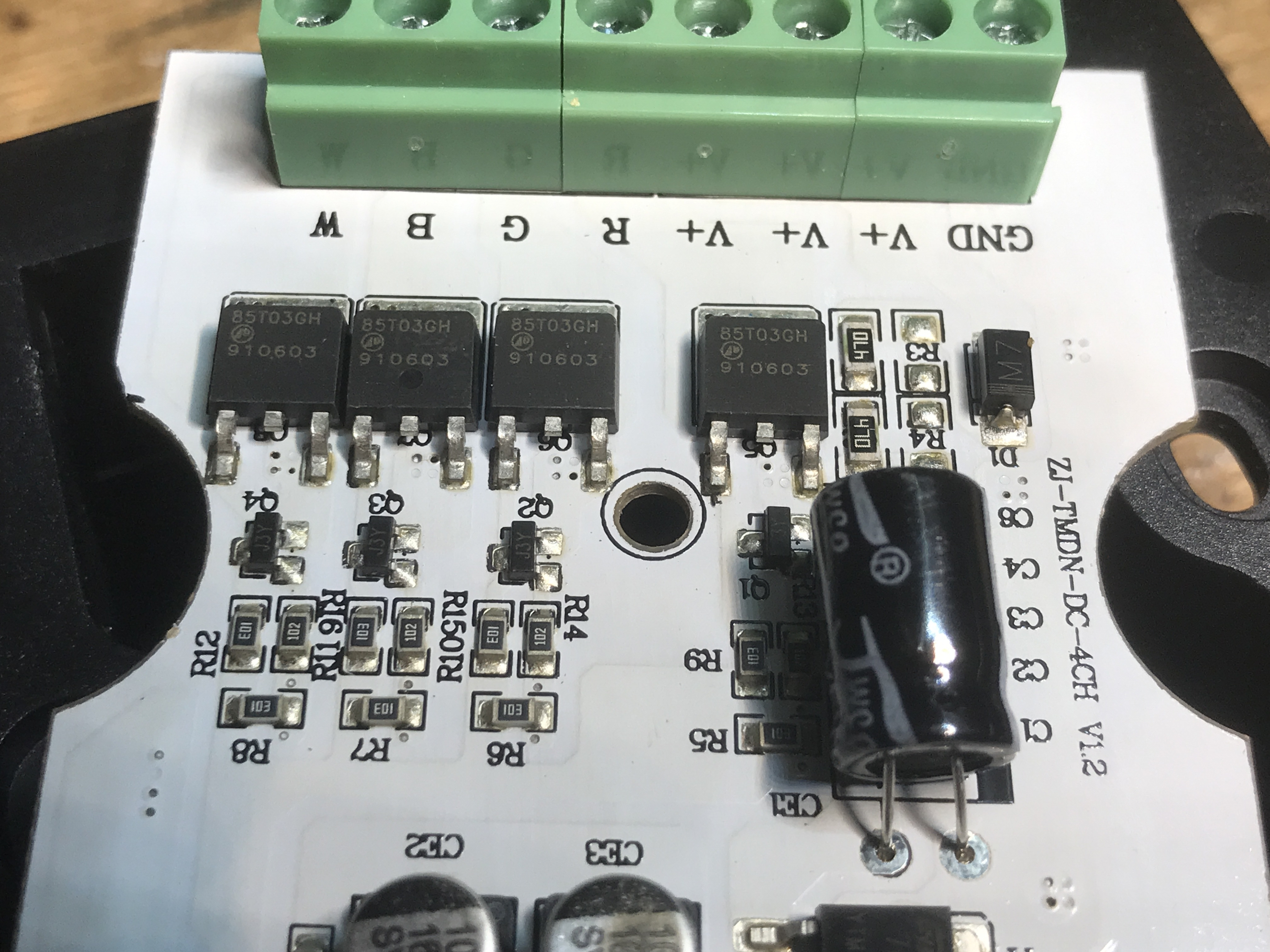 Włącznik dotykowy-ściemniacz LED RGBCW 12-24V 16A (bez WiFi)