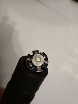 Mini Test: Najtańsza (?) latarka LED z Zoomem Mini Test: Najtańsza (?) latarka LED z Zoomem