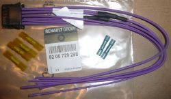 Renault Scenic II - Podłączenie przewodów nawiewu i klimatyzacji