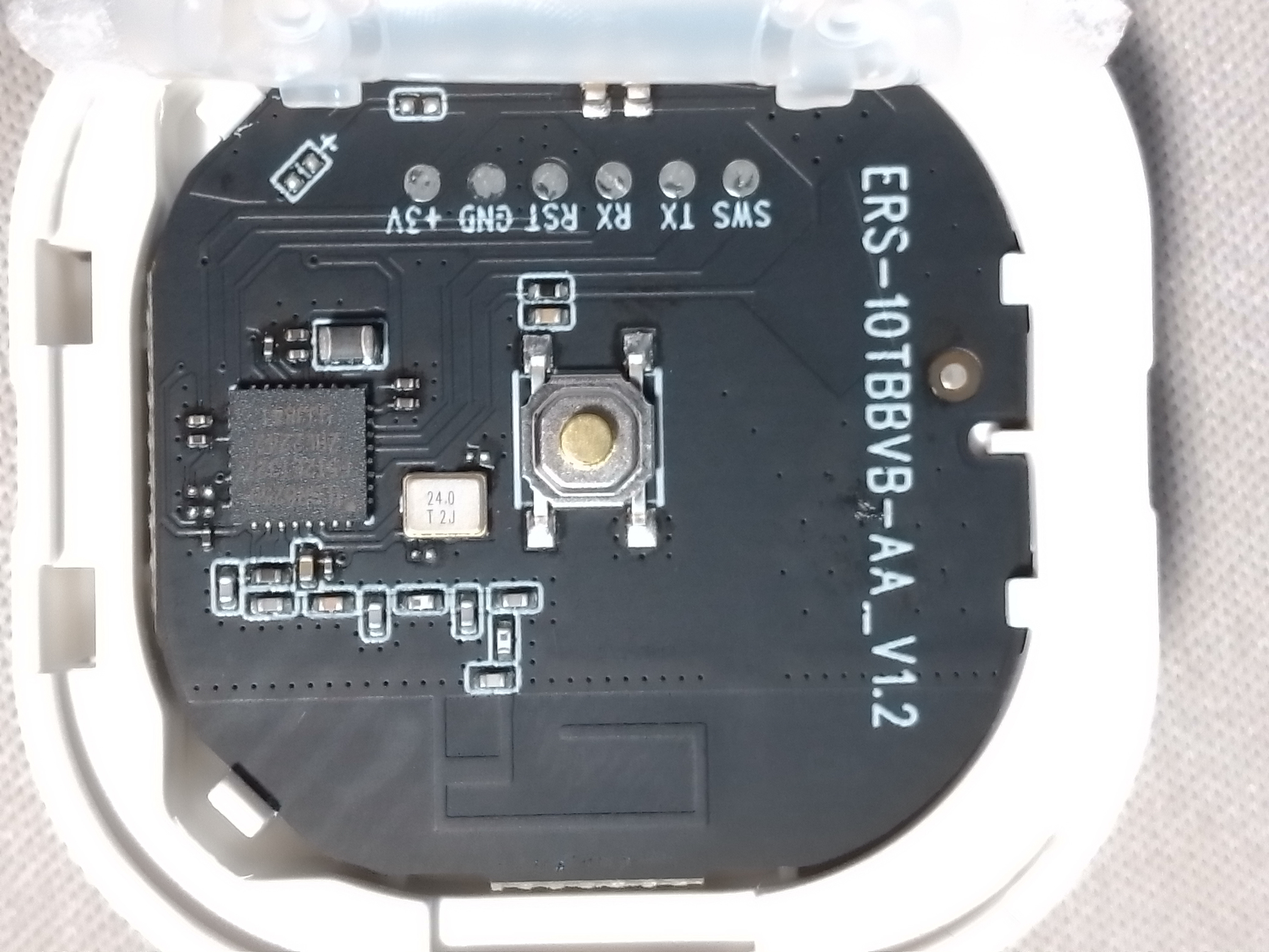 Zestaw Arlec Grid Connect do sterowania inteligentnym domem demontaż