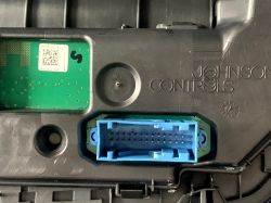 Poszukiwanie pinów zasilania [30], [15], [31] w liczniku Citroen C4 2008r