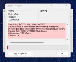 Zrzut ekranu z programu H2testw pokazujący błędy podczas testu zapisu i odczytu.