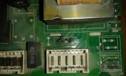 Indesit SISL129EU - uszkodzony warystor w module o nr. 21500957. 02