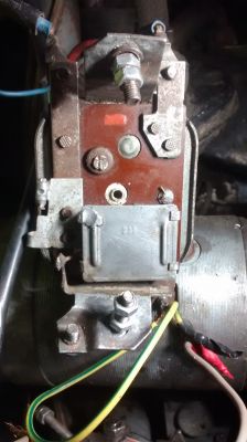 VW Garbus: błąd w ładowaniu akumulatora 6V - prądnica, regulator, kabelki, napięcie