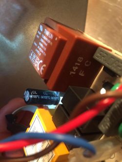 Okap Samsung HDC9C55TX/EUR - Problem ze startem silnika okapu, rozpędzony ręczni