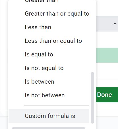 Menu warunkowego formatowania w Arkuszach Google.