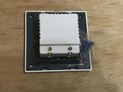 Test, teardown i małe modyfikacje modułu ładowarki/gniazda USB do puszki z Chin