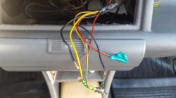 Jak podłączyć zapalniczkę w Cinquecento 700? Zdjęcia w linkach.