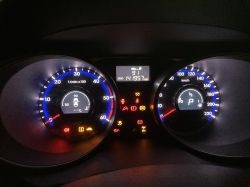 Hyundai ix35, 2013 r. - nie odpala po wymianie baterii w pilocie, pojawiające się kontrolki