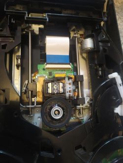PS3 Slim - CECH3004A; KES-450A - Problem z napędem po wymianie lasera