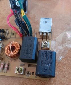 Prestige HB-525 mała płyta indukcyjna uszkodzenie pola indukcyjnego