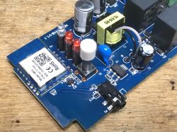 Moes MS-103 Relay Module Interior Main board of the Moes MS-103 relay module with visible components and NH-TH16-V1.1 marking.