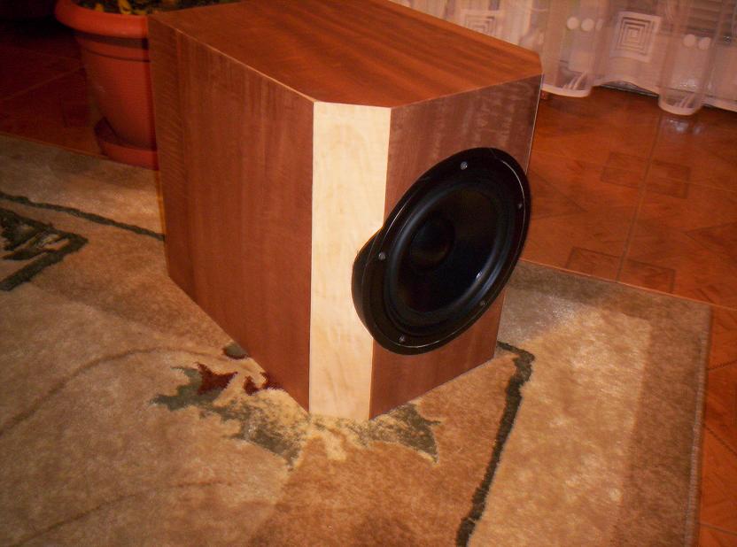 Subwoofer aktywny na Visaton 200 SC Subwoofer aktywny na Visaton 200 SC