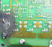 UPS AMCOM 550V - potrzebny widok ścieżek i brakujący element