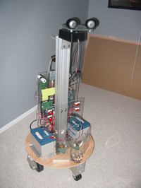 Roboty serii Feynman - komputery PC na kółkach, z czujnikami