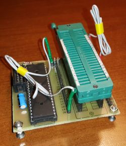 Dzwonek do drzwi oparty na procesorze Z80 (reprodukcja MIK64) Dzwonek do drzwi oparty na procesorze Z80 (reprodukcja MIK64)