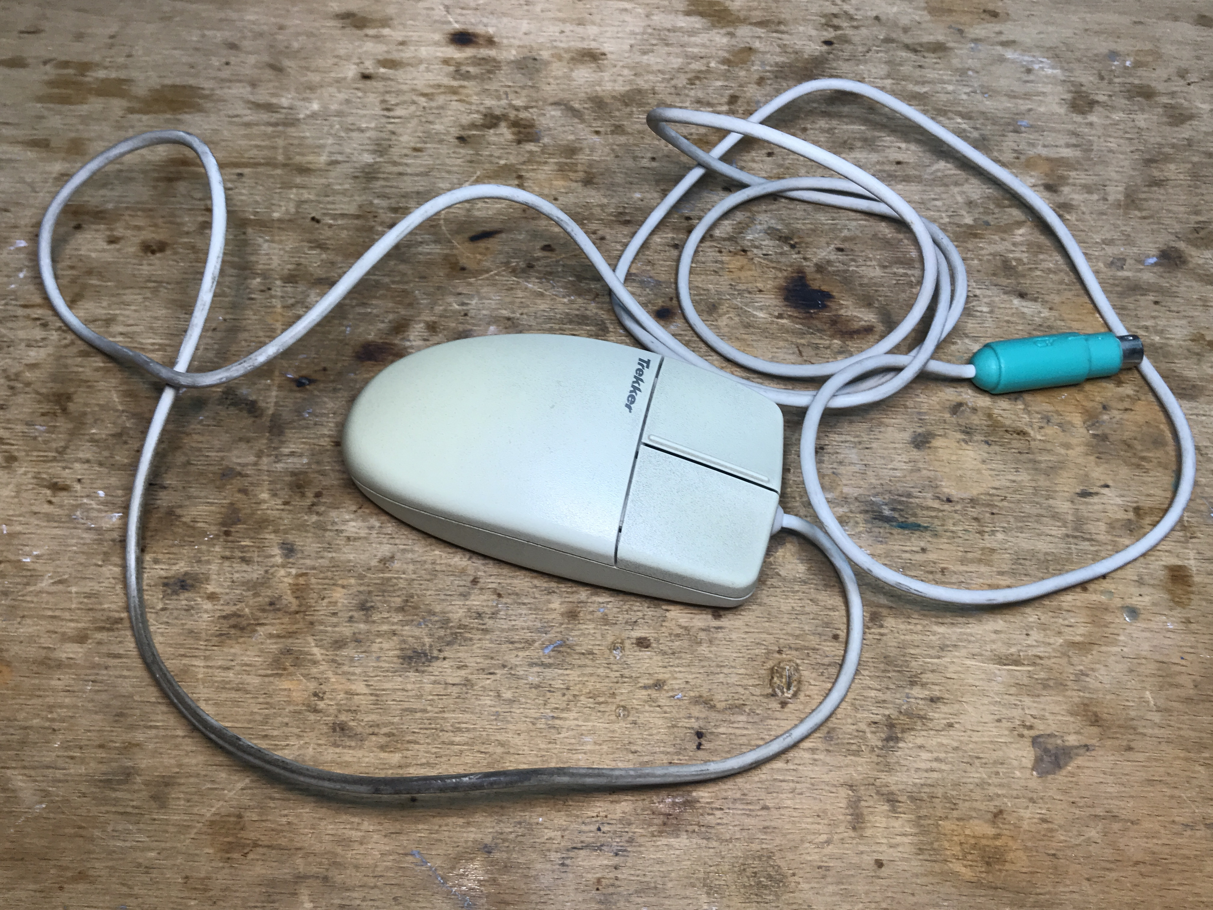 Mouse museum - gallery - inside an old PS/2 ball mouse, how does it work?