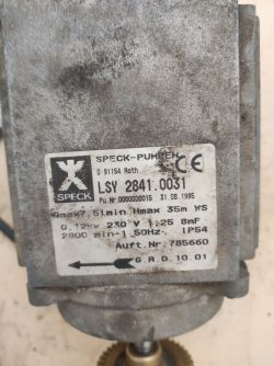 Pompa cyrkulacyjna Speck-Pumpen LSY 2841.0031 z widoczną etykietą.