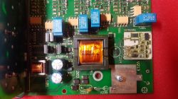 Identyfikacja diod SMD w falowniku Lenze EVF8213-E po wymianie tranzystora BU908