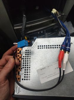 Laguna 2 gdzie podłączyć remote control sterowanie wzmacniaczem