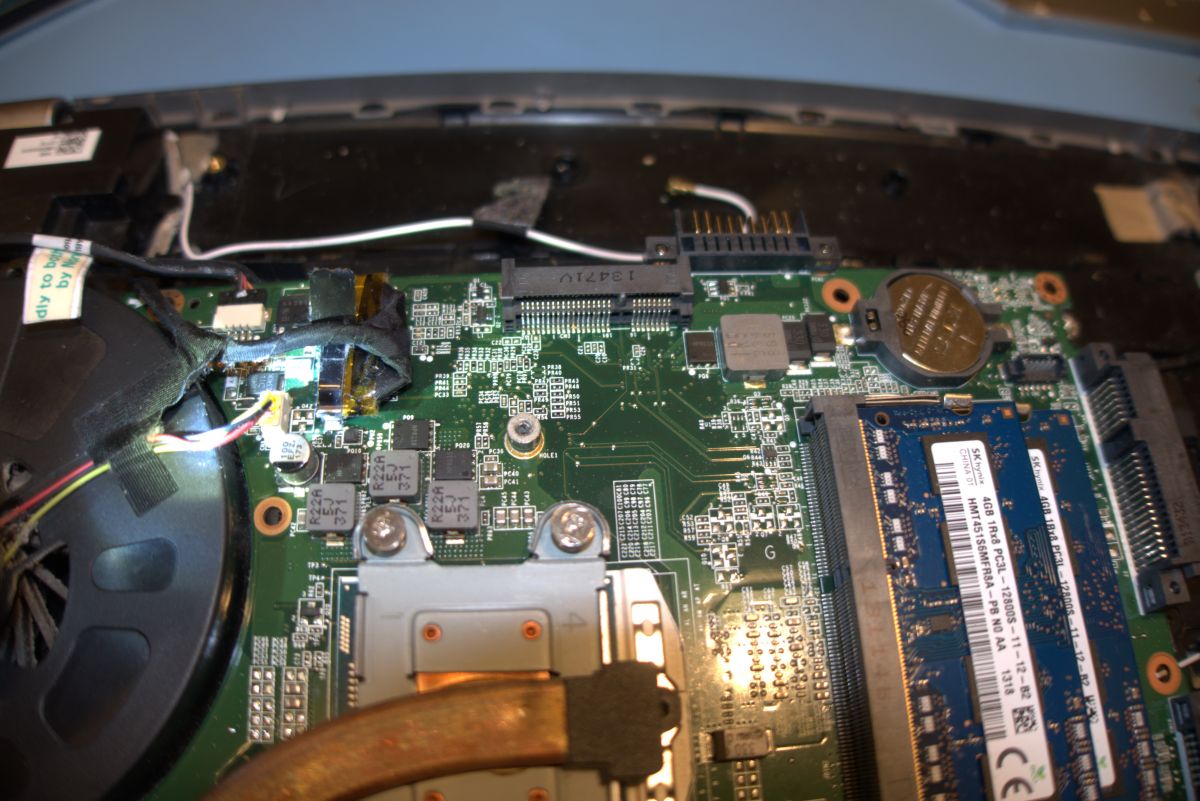 Toshiba P75-A7200 nie działa - na zasilaczu i na baterii