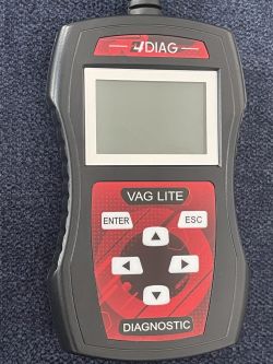 Skaner diagnostyczny 24DIAG Vag Lite - wnętrze i naprawa Skaner diagnostyczny 24DIAG Vag Lite - wnętrze i naprawa