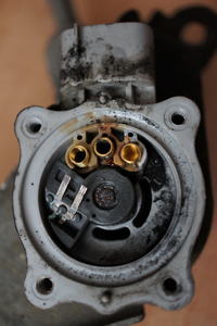 Gdzie kupić lub dorobić sprężynki do czujnika obciążenia osi auta?