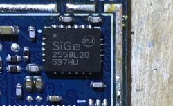 Wnętrze modułów WiFi RN131 i RN171 (co kryje się pod ekranem?) Wnętrze modułów WiFi RN131 i RN171 (co kryje się pod ekranem?)